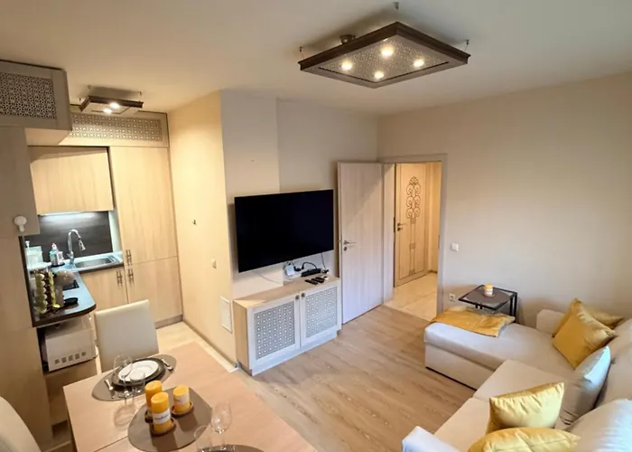 Stylish Park View In Argisht Partez Golden Sands *