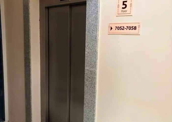 Апартамент Stylish Park View In Argisht Partez Golden Sands Варна